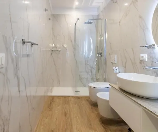 Pensionat Elegantia Luxury 4*