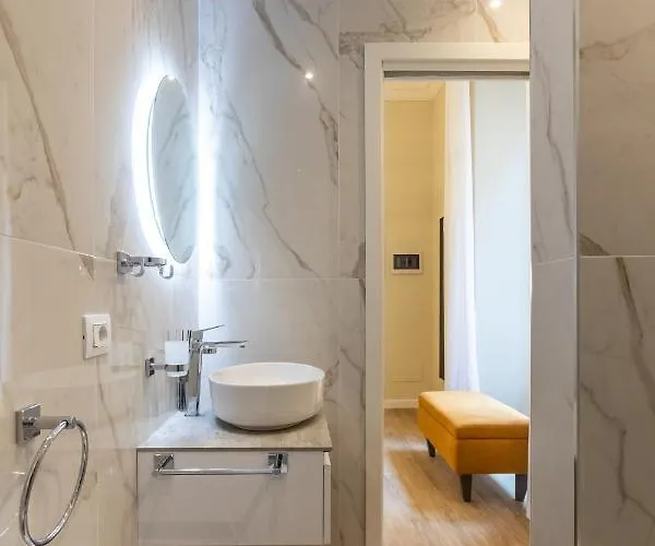 Elegantia Luxury 4* Rom