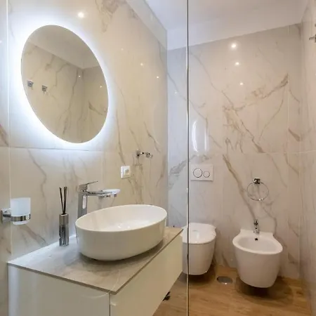 Elegantia Luxury Rom